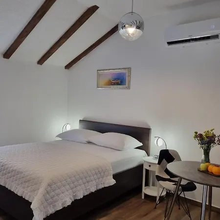 Apartman Rosalie *
